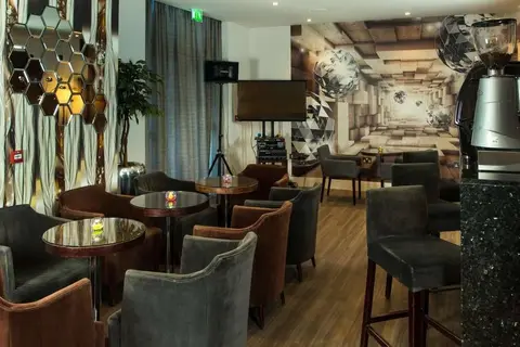 Park City Grand Plaza Kensington in Londen, foto 21