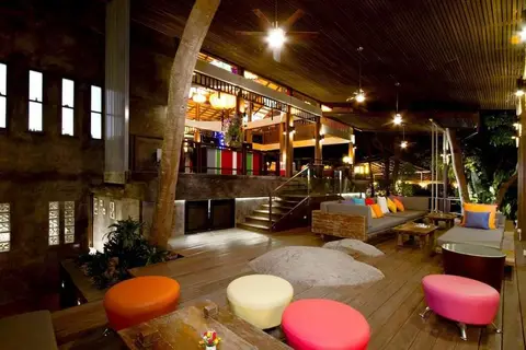 Secret Cliff Resort Phuket in Karon, foto 9