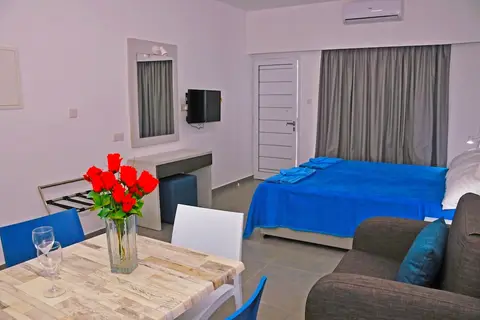 Kaos Hotel & Apartments in Ayia Napa — foto 26