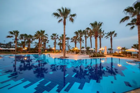 Aquamare Beach & Spa in Paphos — foto 14