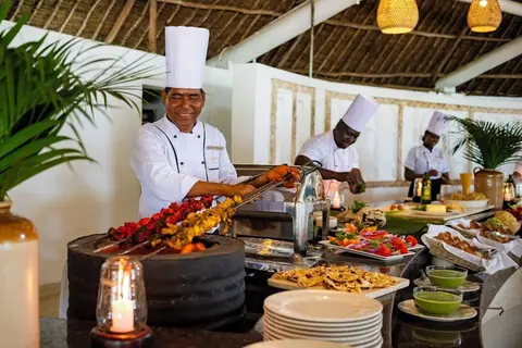 Diamonds Leisure Beach & Golf Resort in Diani Beach — foto 9