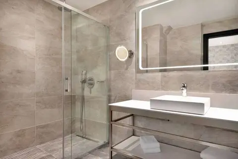 Wyndham Grand Tbilisi in Tbilisi — foto 20