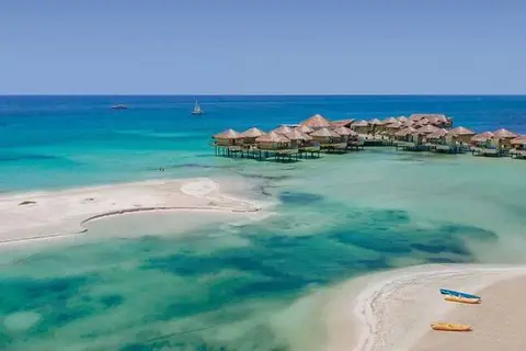 Palafitos Overwater Bungalows in Playa del Carmen, foto 15