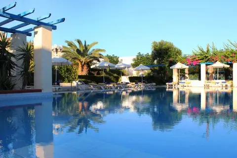 Nissia Kamares Hotel & Appartementen in Καρδάμαινα — foto 3
