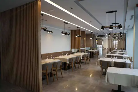 Hotel Triumf in Shëngjin — foto 6