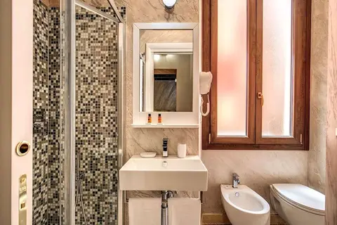 Colosseo Accomodation Room Guest House in Rome — foto 15