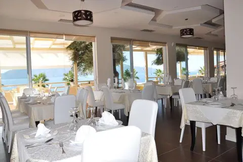 Coral Hotel & Resort in Orikum — foto 6