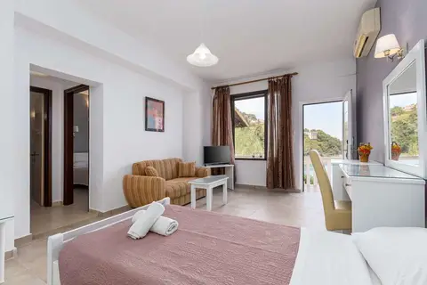Oasis Hotel in Korfoe — foto 12