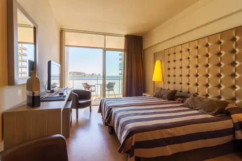 Hotel Panorama in Torroella de Montgrí — foto 13