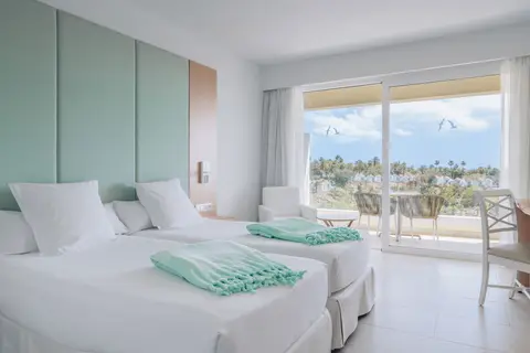 Iberostar Waves Playa Gaviotas in Las Gaviotas — foto 15
