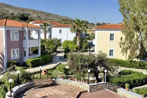 Panselinos Hotel in Μόλυβος — foto 9
