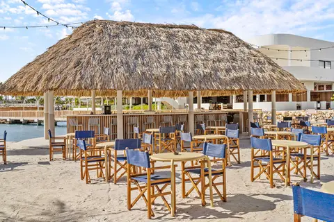 The Rif at Mangrove Beach Corendon, Curio by Hilton incl. 3 dagen huurauto in Willemstad, foto 40