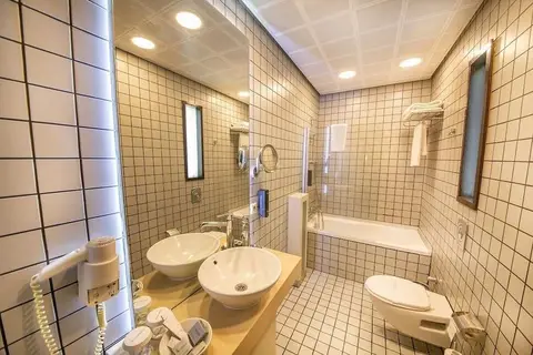 My Hotel Izmir in Konak — foto 18