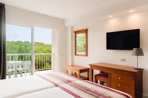 Moon Dreams Coral Beach Hotel in Santa Eulària des Riu — foto 21