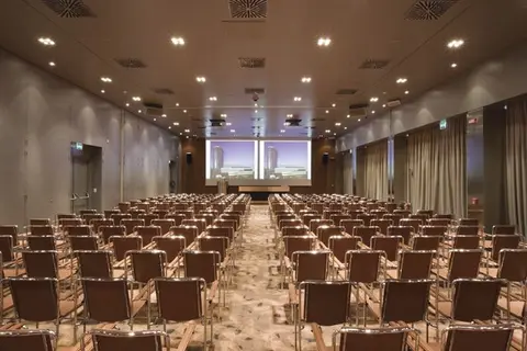 UNAHOTELS T Hotel Cagliari in Cagliari — foto 2