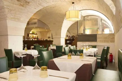 Hotel Lanzillotta in Alberobello — foto 6