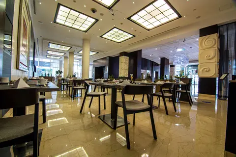 Novotel World Trade Centre Dubai in Dubai — foto 8