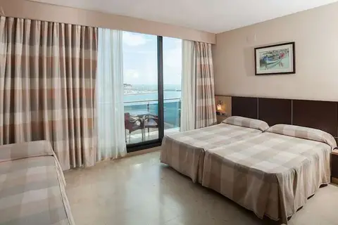 Flamingo Hotel l'Ampolla in l'Ampolla — foto 7
