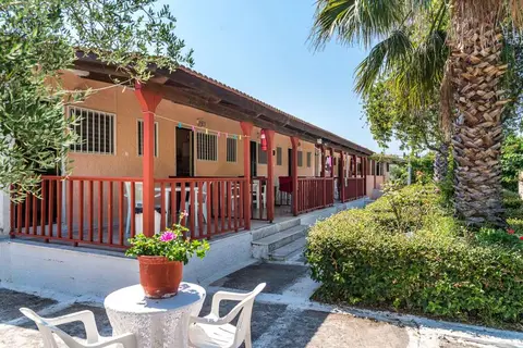 Roussas Studios & Appartementen in Laganas Municipal Unit, foto 15