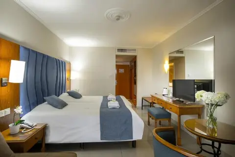 Anastasia Beach Hotel in Παραλίμνι — foto 16