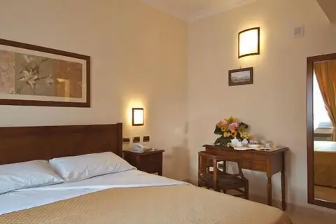 Buono Hotel in Napels — foto 5