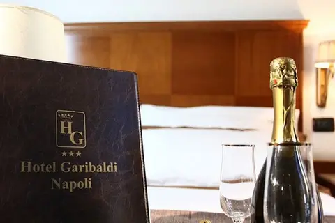 Hotel Garibaldi in Napels — foto 29