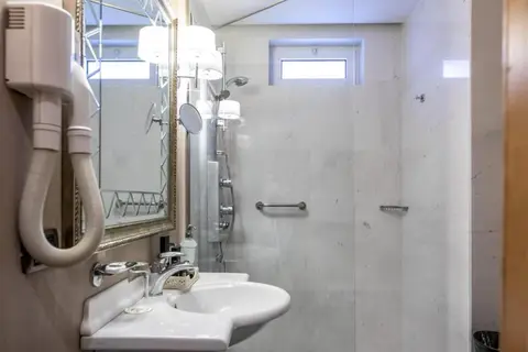 Xheko Imperial Luxury Hotel & SPA in Tirana — foto 12