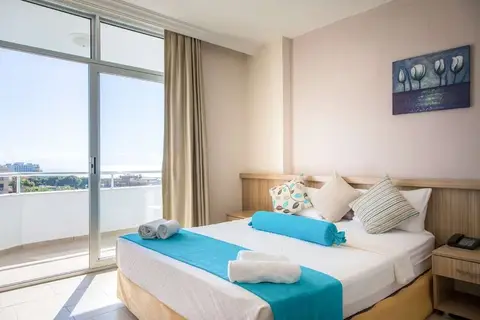 Ponz Boutique Hotel in Kuşadası — foto 2