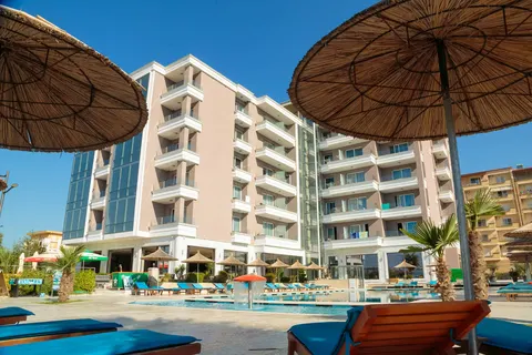 Kraal Hotel in Vlora