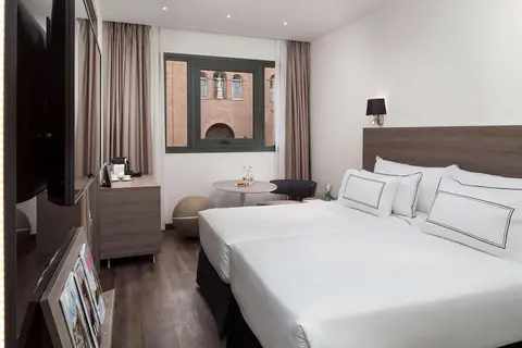 Melia Madrid Serrano in Madrid — foto 13