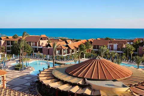 ROBINSON Cyprus in Alaminos