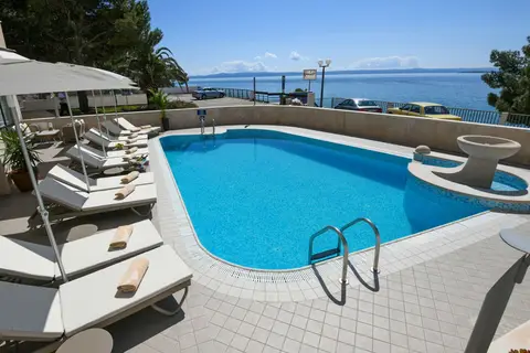 Aparthotel Milenij in Baska Voda — foto 2