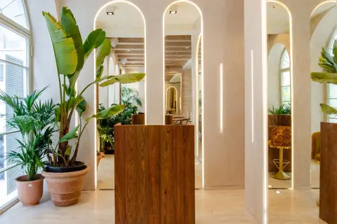 Browns Avenue Hotel in Almada — foto 4