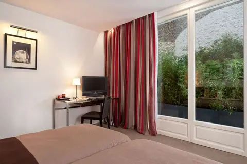 Val Girard Hotel in Parijs, foto 3