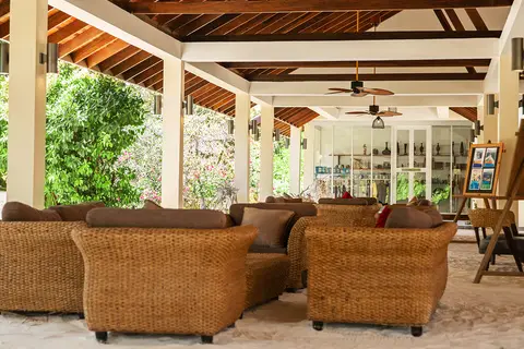 Hondaafushi Island Resort in Dhaalu Atoll — foto 17