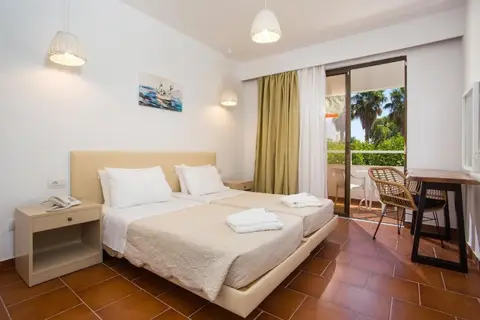 Muses Hotel in Faliraki — foto 7