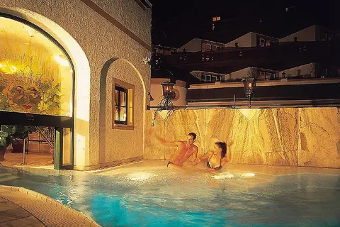 Hotel Neuhaus Zillertal Resort in Mayrhofen — foto 10