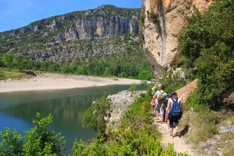 Ontdek de Ardèche vanuit Grospierres in Grospierres — foto 11