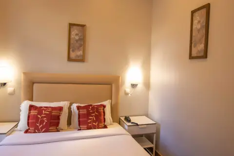 Grande Pensão Residencial Alcobia in Almada — foto 10