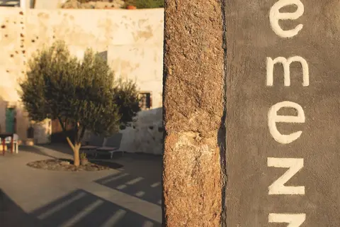 Remezzo Santorini in Δημοτική Ενότητα Θήρας — foto 23