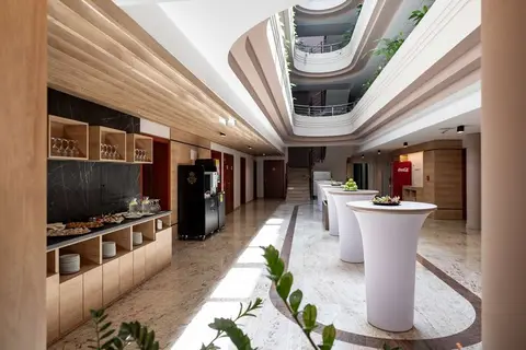 Airport Hotel Budapest in Vecsés — foto 11