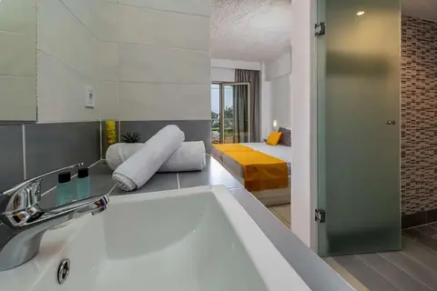Niriides Beach Hotel in Ηρακλής — foto 23