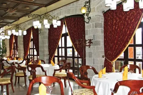 Dinasty Hotel in Tirana — foto 3