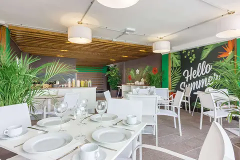 Klayman Diamond Aparthotel in Tamaimo — foto 17