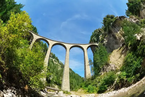 12-daagse rondreis per trein Glacier, Gotthard en Bernina Express in Birmensdorf (ZH) — foto 16