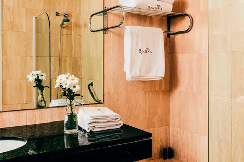 Hotel Regina Barcelona in Barcelona — foto 22