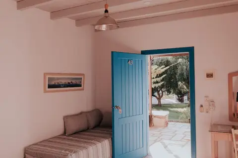 Far Out Village Hotel in Μυλοπότας — foto 2