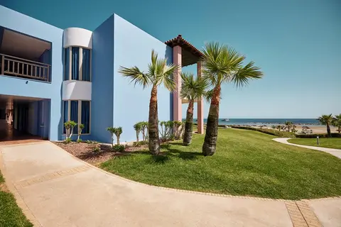 ROBINSON Cyprus in Alaminos — foto 8
