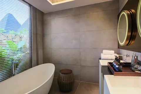 Pullman Lombok Mandalika Beach Resort in Rembitan — foto 25