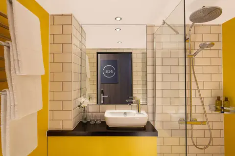 KM Hotel in Edinburgh — foto 4